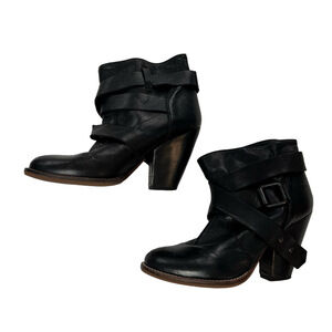 Kenneth Cole Leather Ankle Booties | Size 37.5 EU
